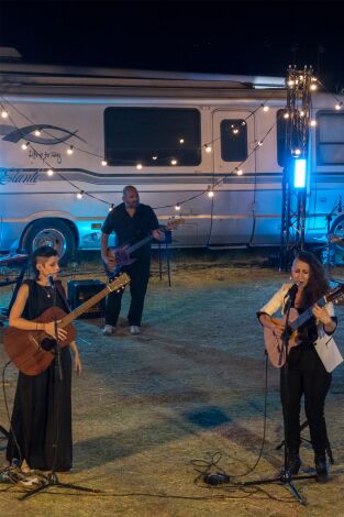 Póster de Grandes Éxitos: Carretera, Gasolina y Verbena 