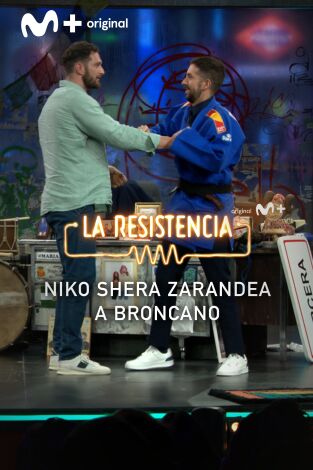 Lo + de los invitados. T(T6). Lo + de los... (T6): Niko Shera zarandea a David Broncano - 9.5.2023