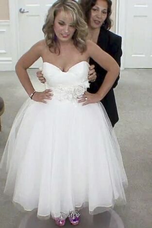 ¡Sí, quiero ese vestido!. T(T9). ¡Sí, quiero ese... (T9): Un vestido diferente al resto