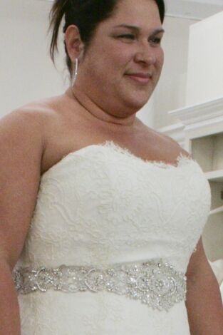 ¡Sí, quiero ese vestido!. T(T12). ¡Sí, quiero ese... (T12): Confundida y desorientada