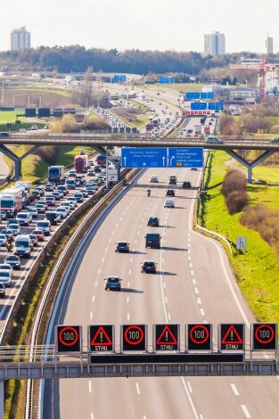 A8, emergencia en la autopista, Season 1. A8, emergencia en la...: Ep.16