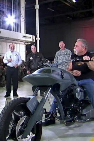 American Chopper, Season 6. American Chopper,...: Motocicleta NHL/Motocicleta Bombardero B-2