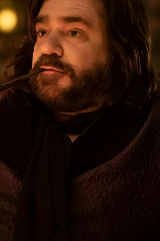 Lo que hacemos en las sombras. T(T5). Lo que hacemos en... (T5): Ep.1 El centro comercial