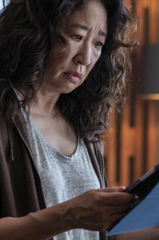 Killing Eve. T(T4). Killing Eve (T4): Ep.3 Un arcoiris con botas beige