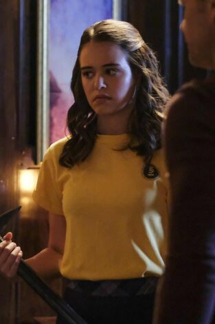 Legacies, Season 1. T(T1). Legacies, Season 1 (T1): Es una broma Pedro