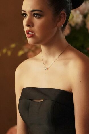 Legacies. T(T1). Legacies (T1): Acabemos el baile