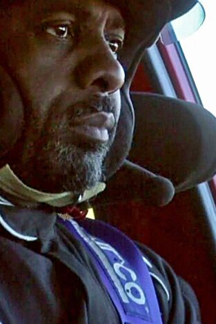 Idris Elba, sin límites. Idris Elba, sin...: Piloto de rallyes