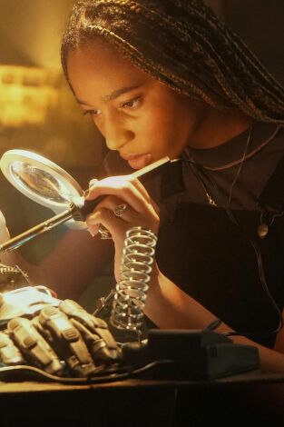 Superman & Lois, Season 2. T(T2). Superman & Lois,... (T2): Ep.9 30 días y 30 noches