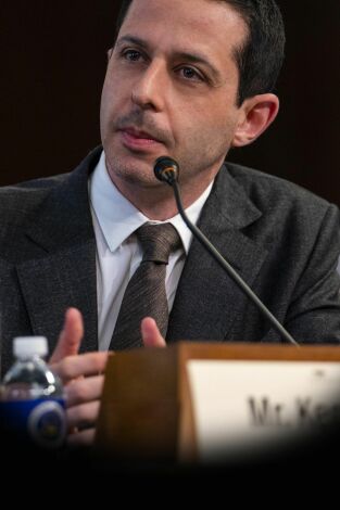 Succession. T(T2). Succession (T2): Ep.9 DC