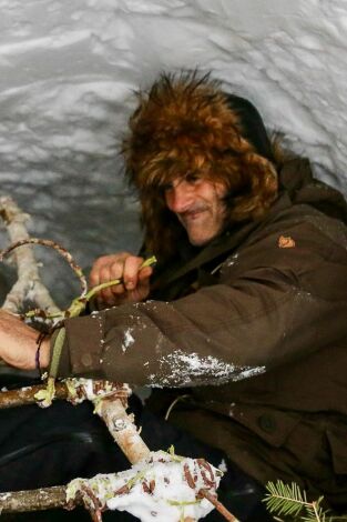 Rutas salvajes con Ed Stafford (aka Ed Stafford: solo en la isla). Rutas salvajes con Ed...: La montaña Changbai