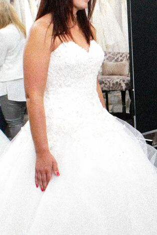 ¡Sí, quiero ese vestido! UK. T(T4). ¡Sí, quiero ese... (T4): Las princesas prometidas