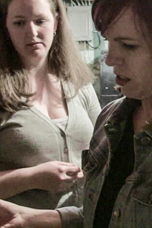 Un fantasma en la familia. T(T1). Un fantasma en la... (T1): Entrada ilegal y violenta