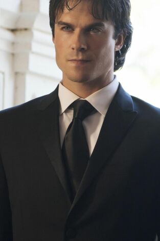 Crónicas vampíricas. T(T8). Crónicas vampíricas (T8): Ep.9 La simple intimidad del roce