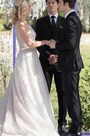 Crónicas vampíricas. T(T8). Crónicas vampíricas (T8): Ep.15 Planeamos casarnos en junio