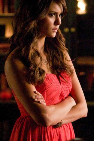 Crónicas vampíricas. T(T5). Crónicas vampíricas (T5): Ep.8 Hombre muerto en el campus