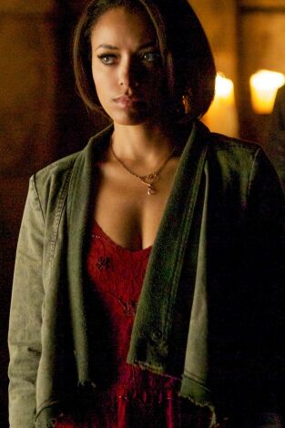 Crónicas vampíricas. T(T5). Crónicas vampíricas (T5): Ep.22 Hogar