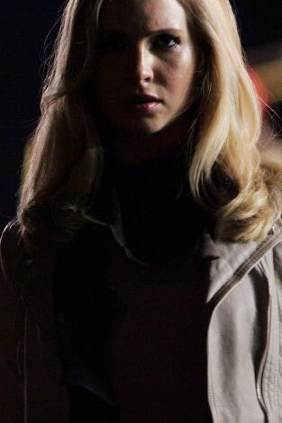 Crónicas vampíricas. T(T2). Crónicas vampíricas (T2): Ep.2 Un mundo feliz