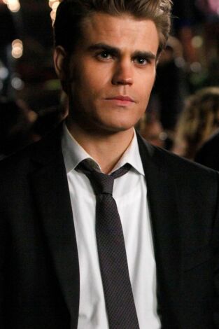 Crónicas vampíricas. T(T3). Crónicas vampíricas (T3): Ep.9 El baile de bienvenida