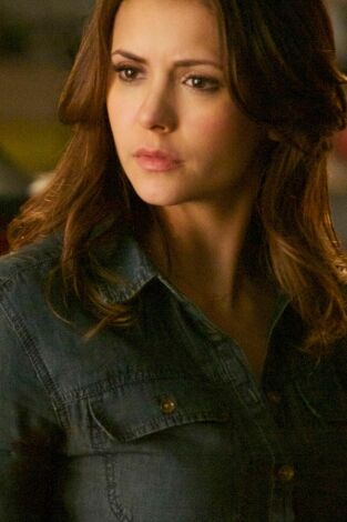 Crónicas vampíricas. T(T5). Crónicas vampíricas (T5): Ep.17 Sálvame