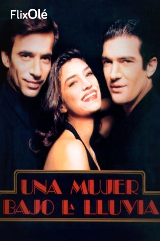 Una mujer bajo la lluvia