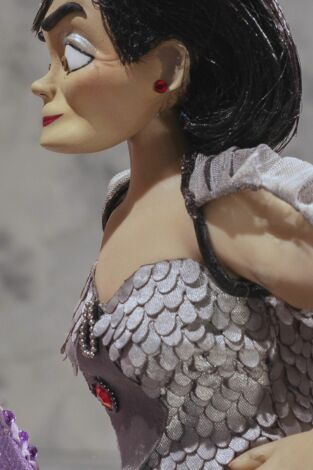 Mujeres con hombreras, Season 1. T(T1). Mujeres con... (T1): Ep.5 La Misma Noche Que Anoche