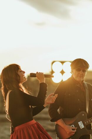 Acoustic Home, Season 4. Acoustic Home, Season 4: Amaral