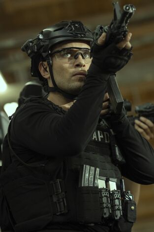 S.W.A.T. Exiles: Nueva Generación. T(T1). S.W.A.T. Exiles: ... (T1): Ep.2 Aprieta el gatillo