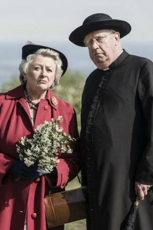 Padre Brown. T(T8). Padre Brown (T8): Ep.2 La abeja reina