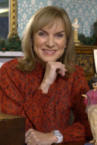 Antiques Roadshow. T(T45). Antiques Roadshow (T45): Powis Castle, Welshpool