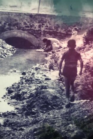 Va passar aquí. Va passar aquí: La primera projecció de cine gràcies als Napoleón, una nissaga de fotògrafs
