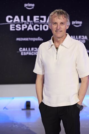 Calleja en el Espacio