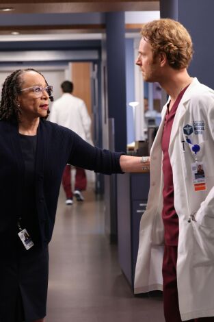 Chicago Med. T(T8). Chicago Med (T8): Ep.10 Un pequeño cambio podría venir bien