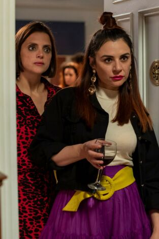 La que se avecina. T(T14). La que se avecina (T14): Ep.1 Una pipa gripada, un sex-appeal agonizante y las quisquillas de la paz
