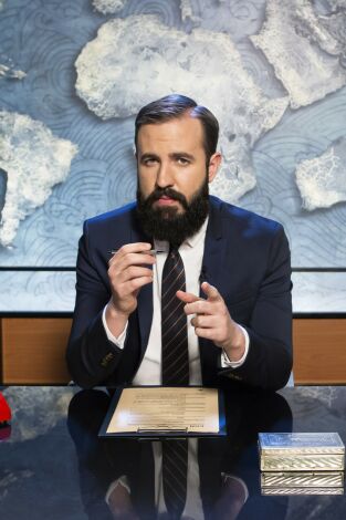 Comedy Central News (CCN). T(T1). Comedy Central... (T1): Democracia