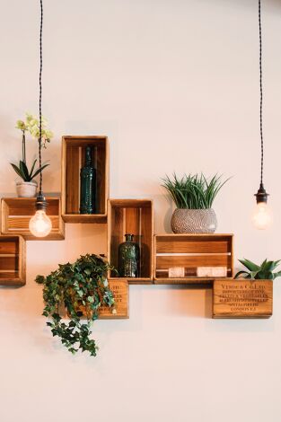 Yo vivo en. T(T1). Yo vivo en (T1): Una embajada