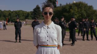 A las puertas del infierno. A las puertas del...: Atrapados en la homofobia - Rusia