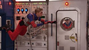 Henry Danger. T(T3). Henry Danger (T3): Ep.13 Invasores del espacio (II)