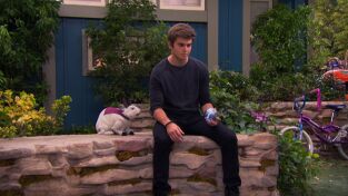 Los Thundermans. T(T3). Los Thundermans (T3): Ep.13 Los Thunderman al descubierto (I)