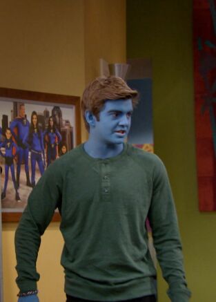 Los Thundermans. T(T2). Los Thundermans (T2): Ep.17 Detective azul