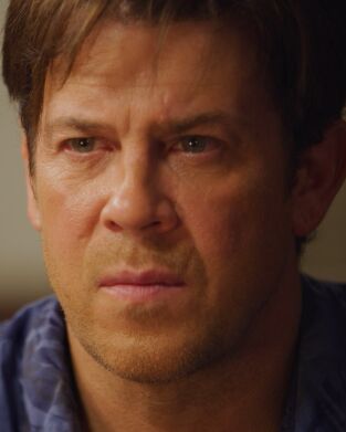 Almost Paradise. T(T1). Almost Paradise (T1): Ep.2 Algo personal