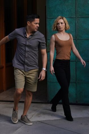 Magnum. T(T2). Magnum (T2): Ep.17 La noche tiene ojos