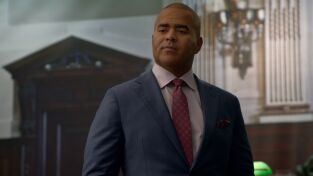 Bull. T(T6). Bull (T6): Ep.5 El rey Bull