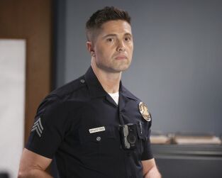 The Rookie. T(T4). The Rookie (T4): Ep.17 Parada