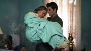 Bloom. T(T2). Bloom (T2): Ep.6 El culto de Gwendolyne Reed
