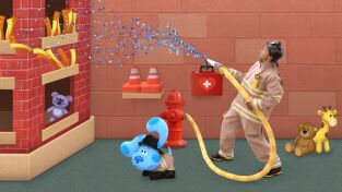 Las Pistas de Blue y Tú. T(T4). Las Pistas de... (T4): ¡La bombera Blue al rescate!