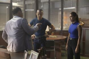 Almost Paradise. T(T2). Almost Paradise (T2): Ep.5 Deus Exmujer Machina