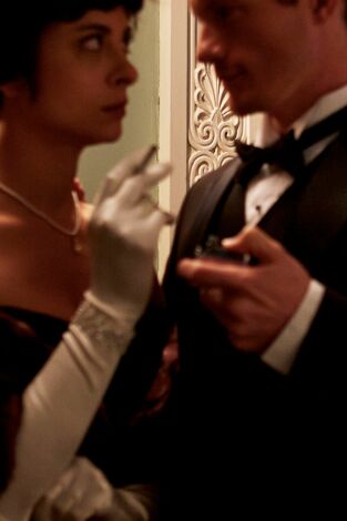 A Crime to Remember. A Crime to Remember: ¿Quién mató al Sr. Woodward?