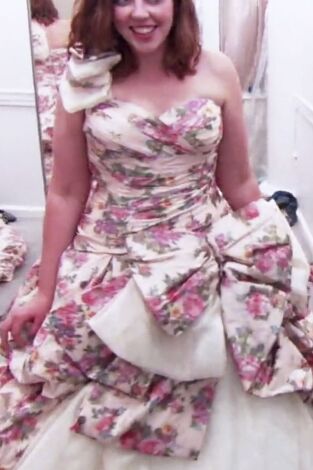 ¡Sí, quiero ese vestido!. T(T11). ¡Sí, quiero ese... (T11): Aquí no hay nada normal