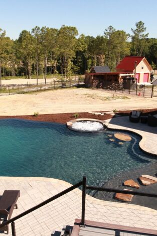 Piscinas de ensueño. T(T6). Piscinas de ensueño (T6): Deslizándose hacia la casa