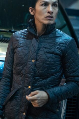 La chica de la limpieza. T(T3). La chica de la... (T3): Ep.4 Agua, fuego, tierra, viento